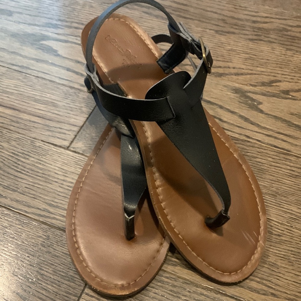 Sandal